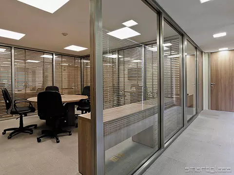 AnyConv.com__divisoria de vidro 1