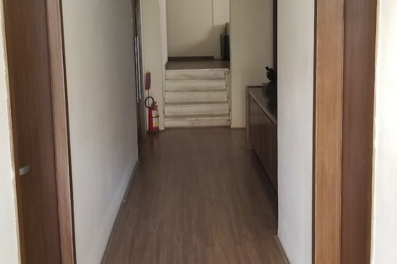 Calabria e Veloso Espaço 1